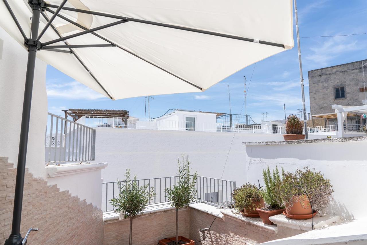 Wineart House, Terracielo Indipendente Nel Centro Di Monopoli Apartment Bagian luar foto